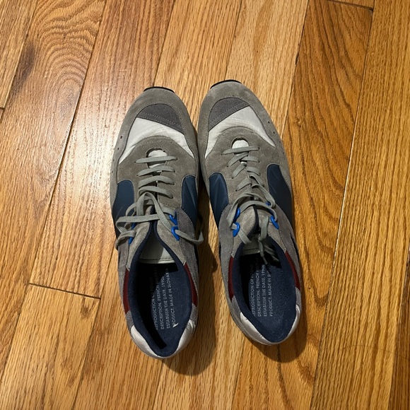 Reproduction of Found Sneakers | size 11 - Picture 3 of 4